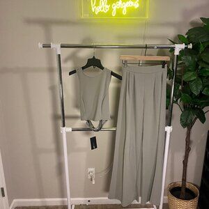 NEW Wide Leg Pant & Crop Top Set - Size Medium